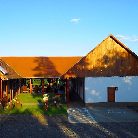 Nyakiglab Villa Szegi Zewnętrze zdjęcie